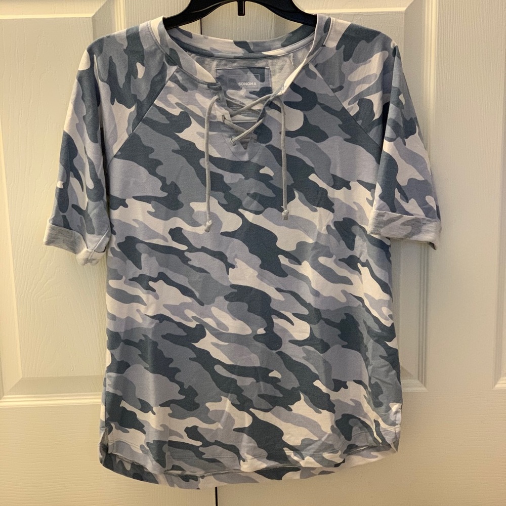 Blue camo tee